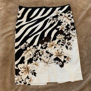 White House Black Market Pencil Skirt - Size 0